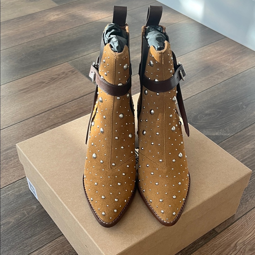 NWT Zadig&Voltaire Tyler Cecilia Dreams Studded Tan Ankle Boots size 7.5